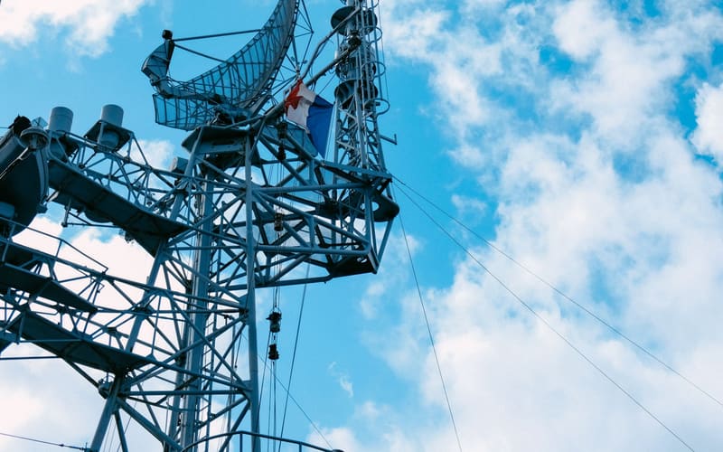 Torre de antenas de telecomunicaciones