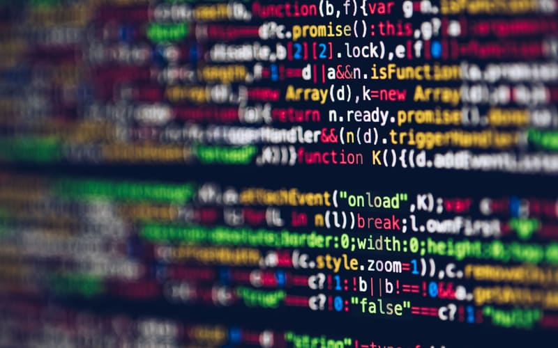 Código de software en pantalla