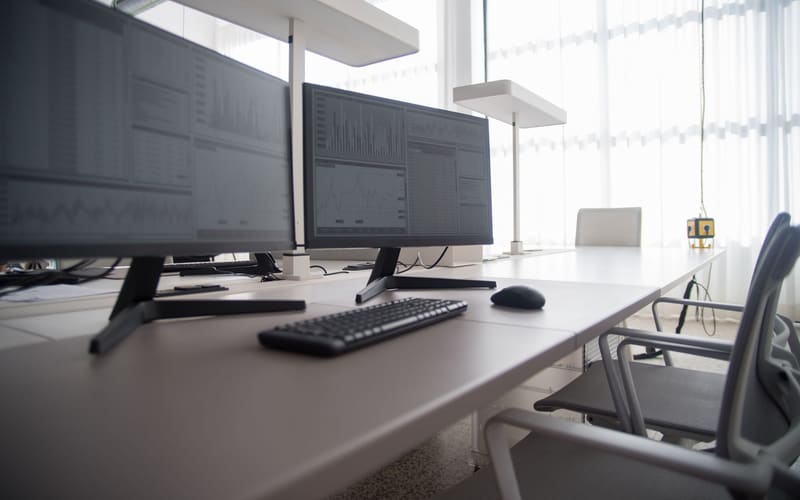 Monitoreo en múltiples pantallas